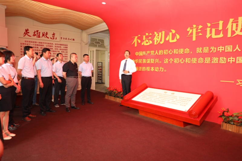 1751023833677727.jpg b.jpg